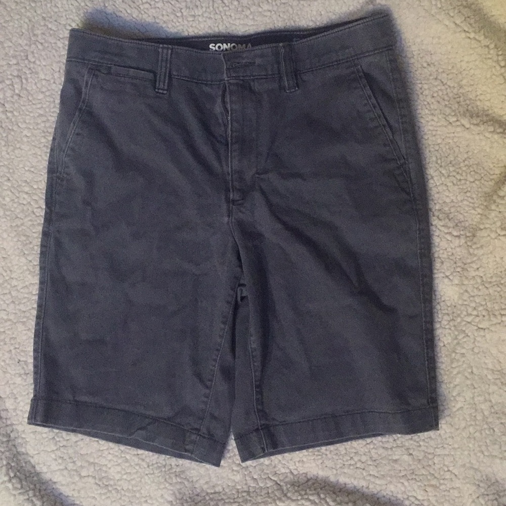 Men’s Sonoma gray shorts, size 33
